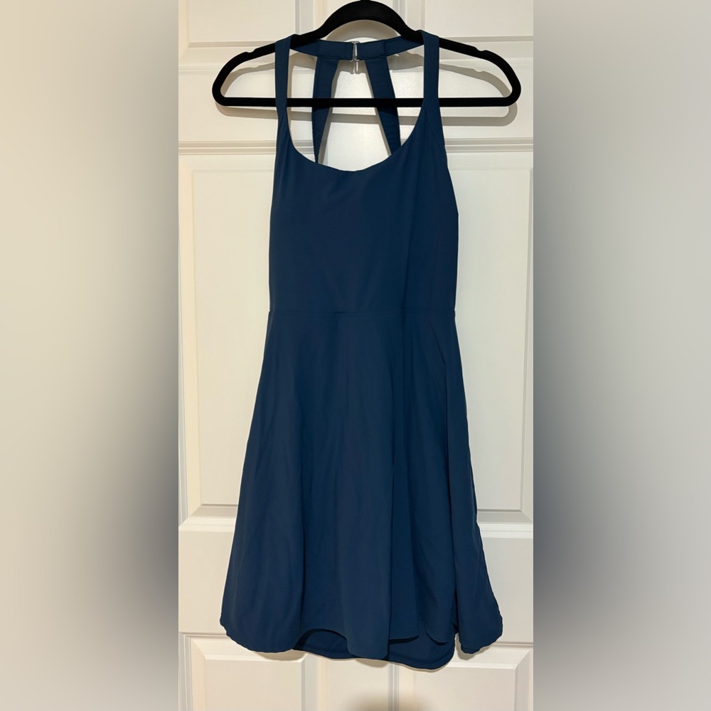 HALARA NWOT Blue Easy Peazy Twisted Back